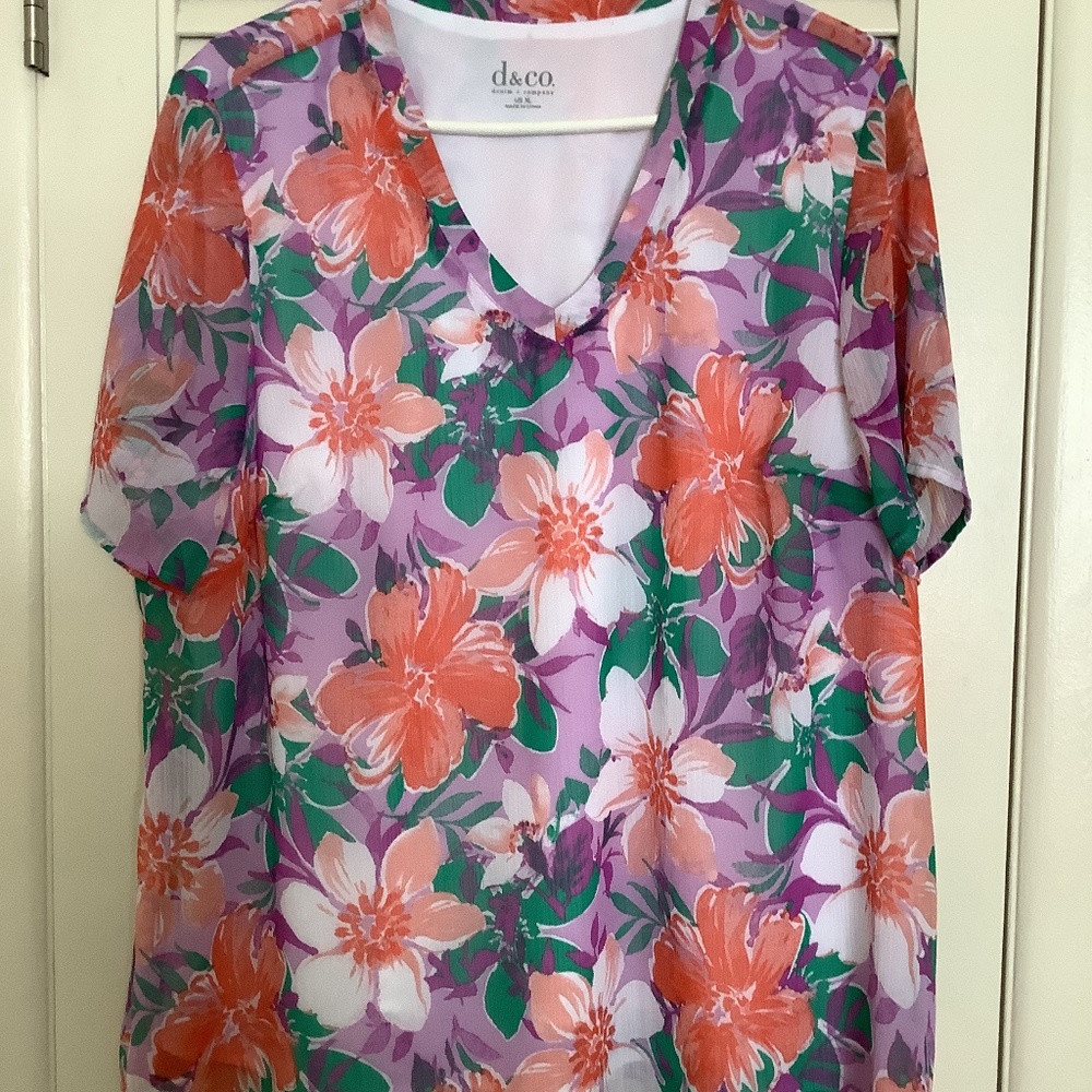 Denim &Company floral XL top
